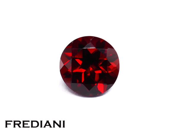 Grenat rond 7 mm de 1.65 carat