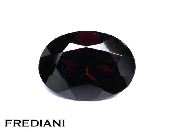 Grenat ovale 139x100 de 6.98 carats