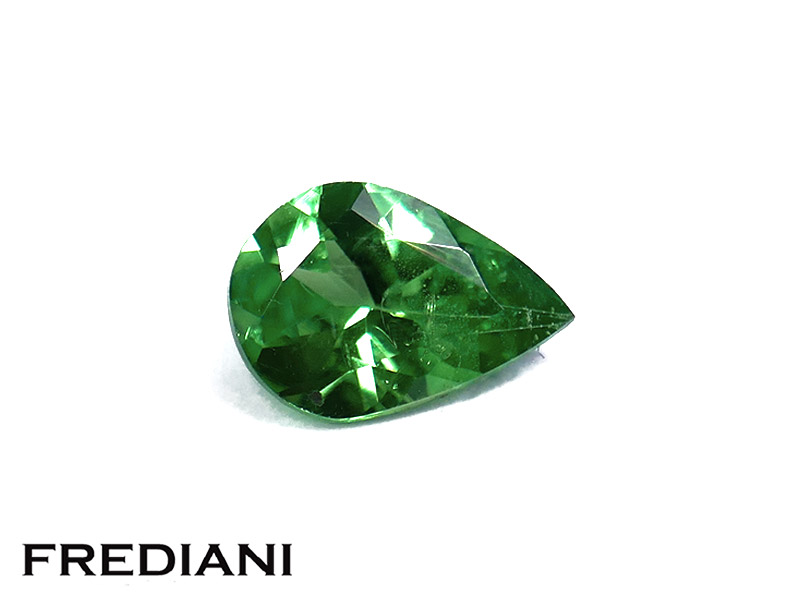 Grenat tsavorite poire
