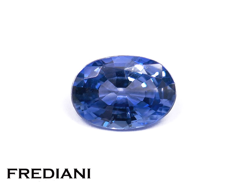 Saphir bleu ovale