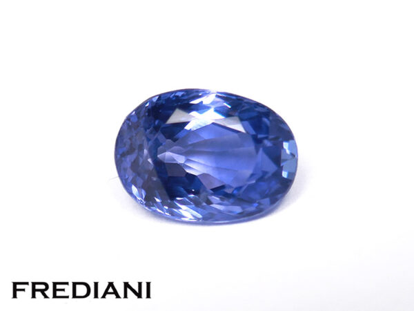Saphir bleu ovale 78x57 de 1.54 carat