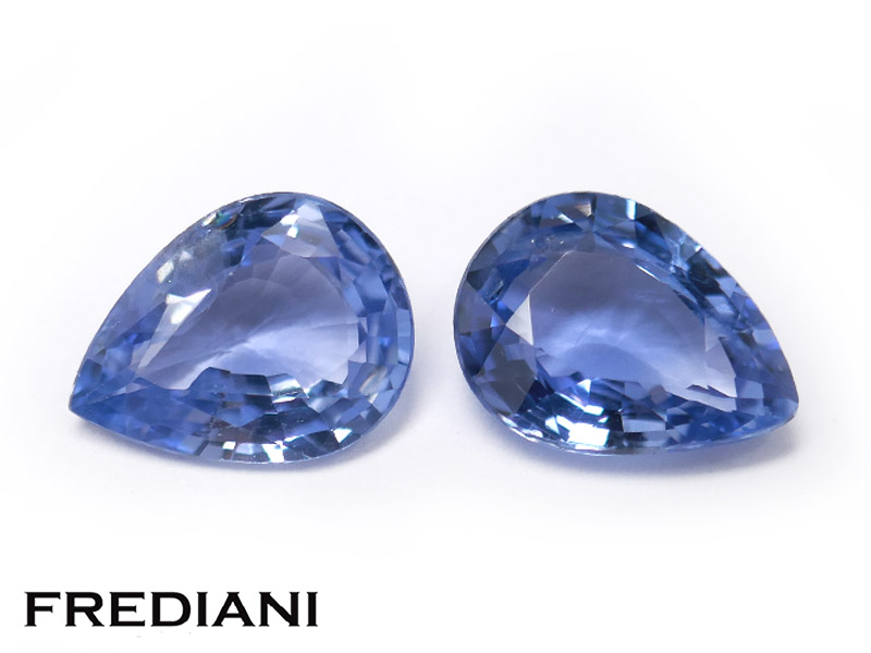 Paire de saphirs bleus poires