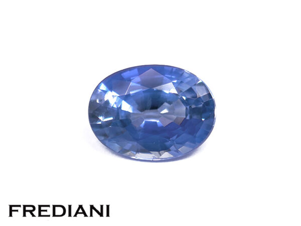 Saphir bleu ovale 76x57 de 1.27 carat