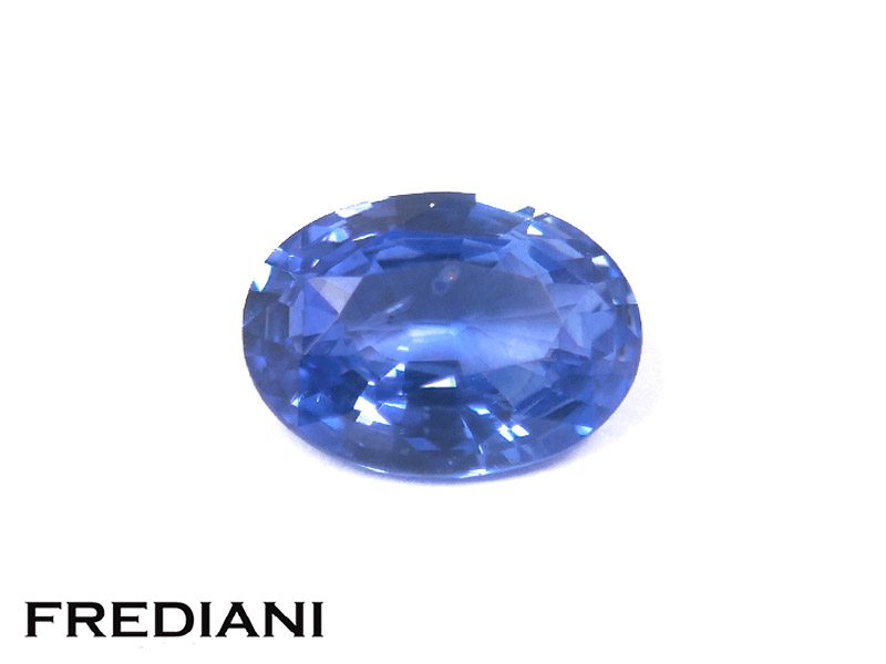 Saphir bleu ovale