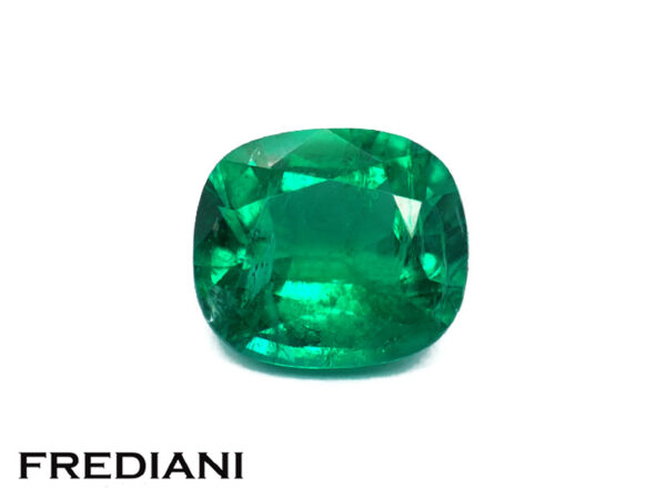 Emeraude coussin 91x80 de 2.53 carats