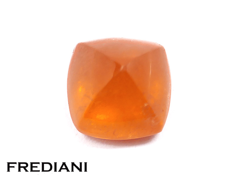 Grenat spessartite cabochon carré