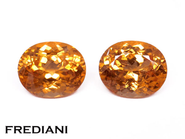 Appairage de grenats spessartites ovales 80x66 de 3.78 carats