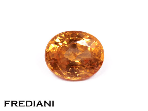 Grenat spessartite ovale 76x63 de 1.94 carat