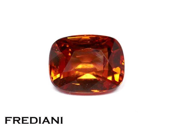 Grenat spessartite orange coussin 89x69 de 3.02 carats