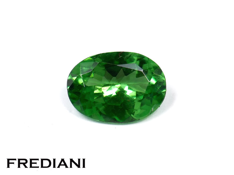 Grenat tsavorite ovale