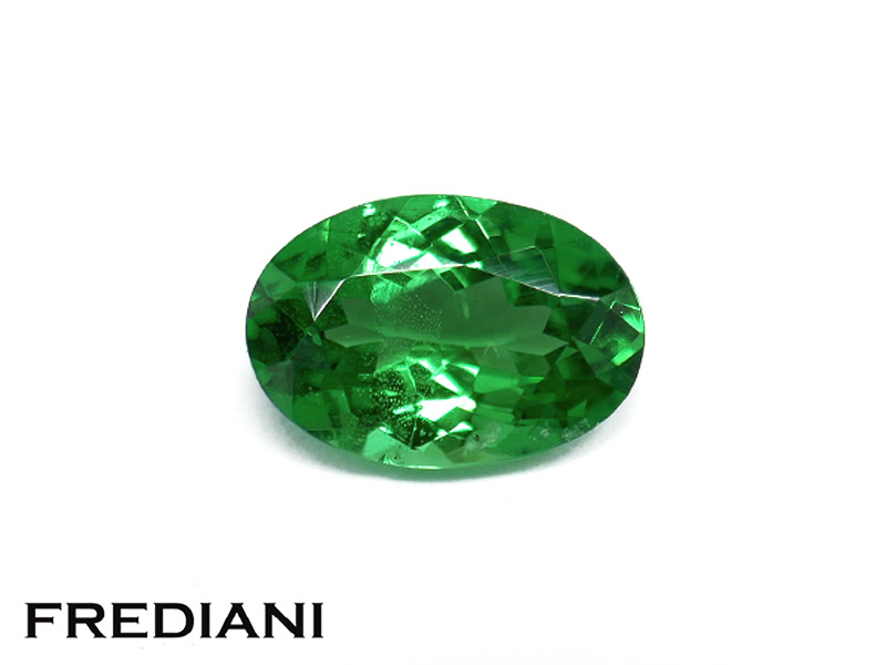 Grenat tsavorite ovale