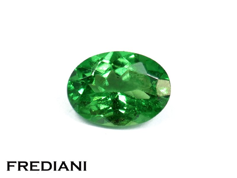 Grenat tsavorite ovale
