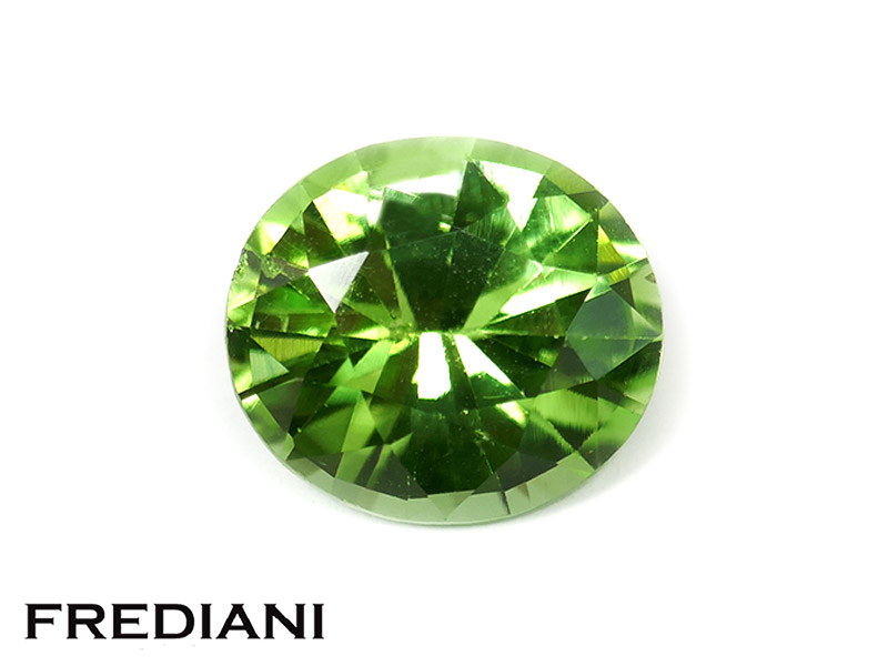 Péridot ovale naturel (Pakistan)