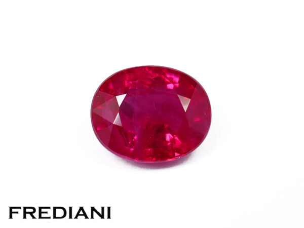 Rubis ovale hot pink 73x59 de 1.58 carat