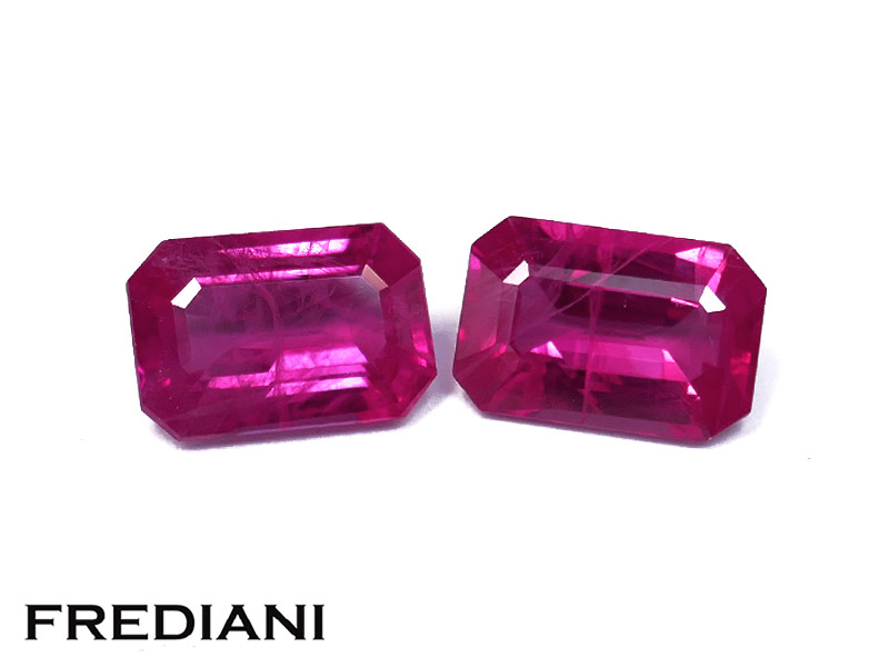 Paire de rubis rectangulaires