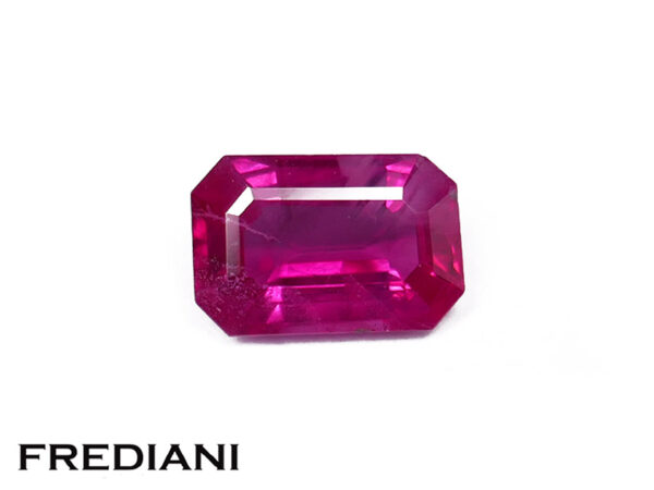 Rubis rectangulaire hot pink 61x40 de 0.62 carat