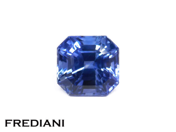 Saphir bleu carré pans coupés 75x72 de 3.02 carats