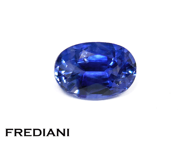 Saphir bleu ovale