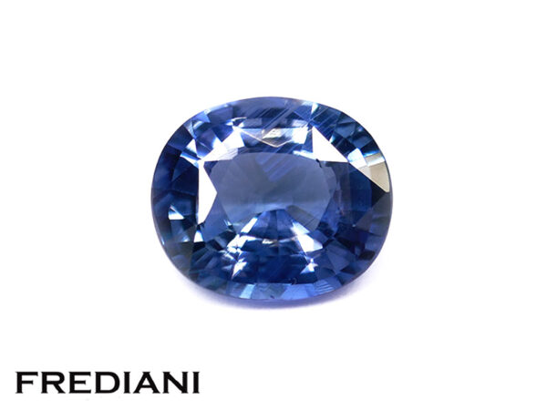 Saphir bleu ovale 100x85 de 3.45 carats