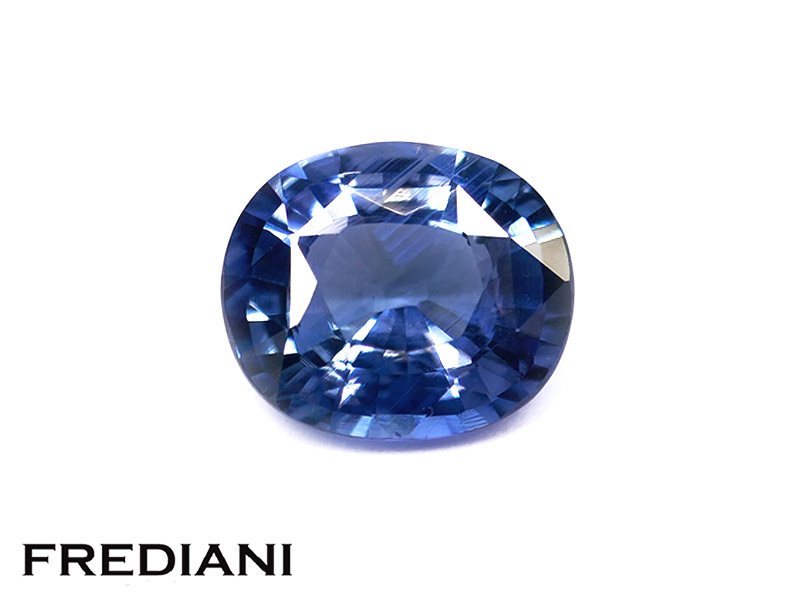 Saphir bleu ovale