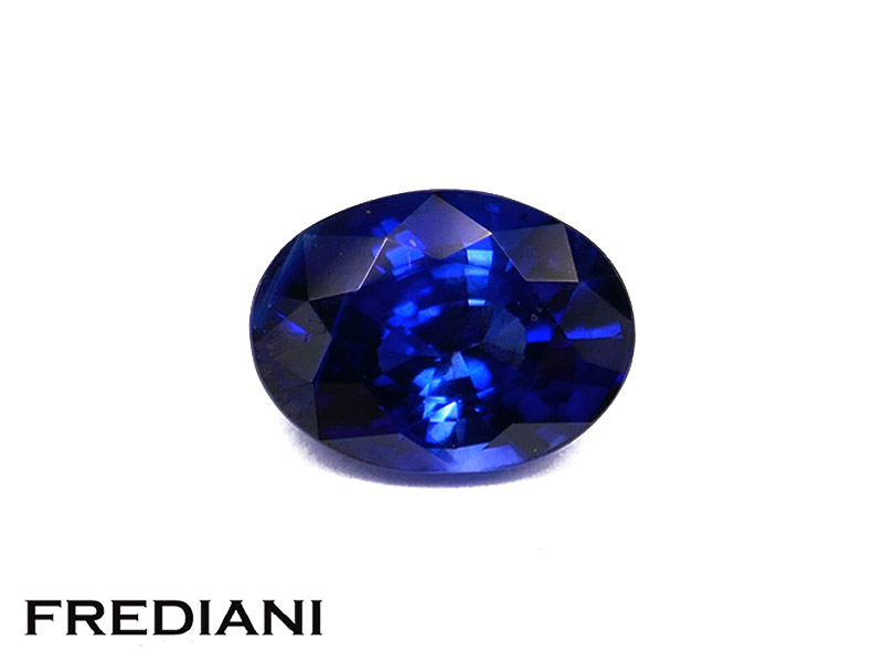 Saphir bleu ovale