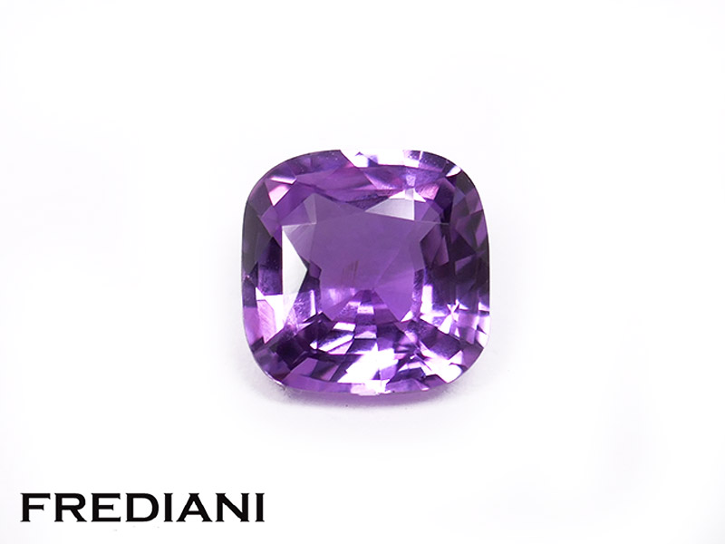 Saphir violet coussin naturel certifié