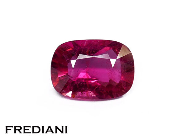 Tourmaline rubellite coussin 84x60 de 1.23 carat