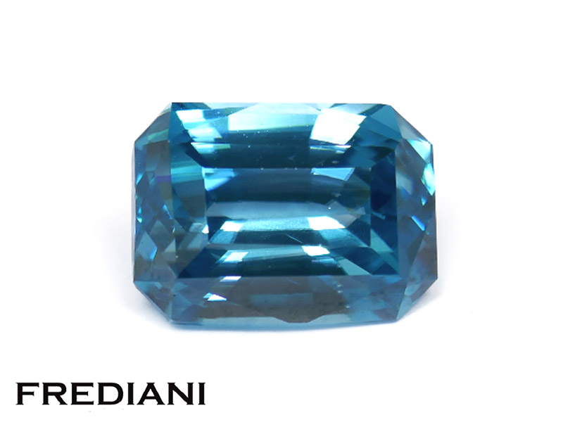 Zircon bleu rectangulaire