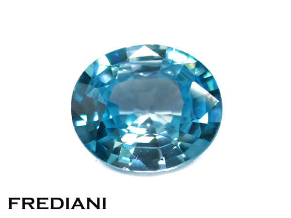 Zircon bleu ovale 139x120 de 9.12 carats