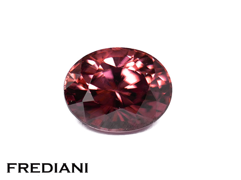 Zircon rosé ovale