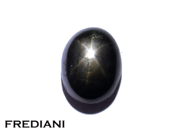Saphir noir étoilé naturel 118x90 de 6.02 carats