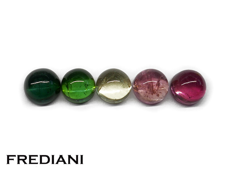Lot de 5 tourmalines cabochons rondes