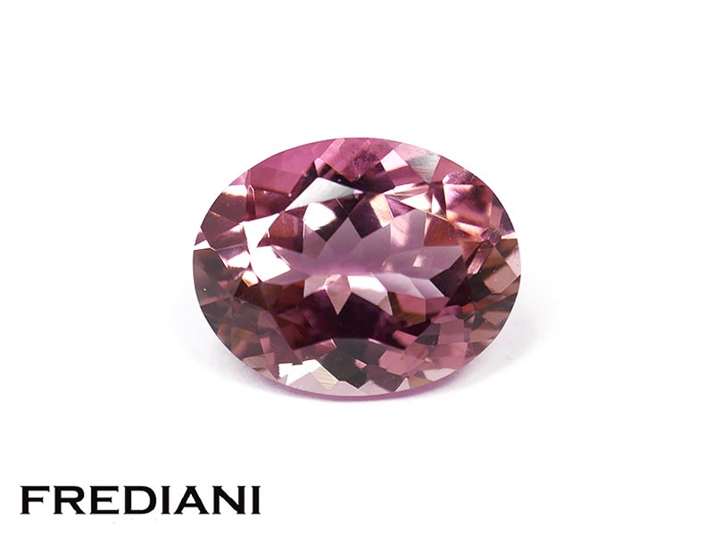 Tourmaline rose ovale