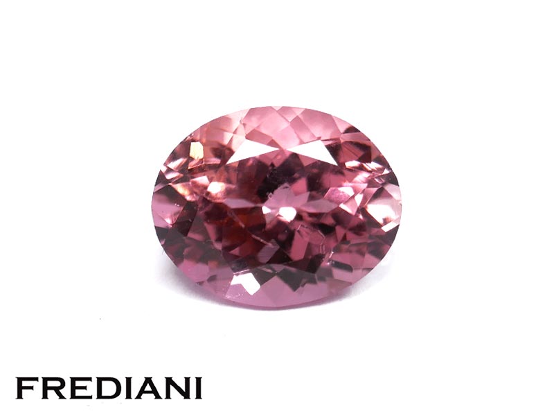 Tourmaline rose ovale