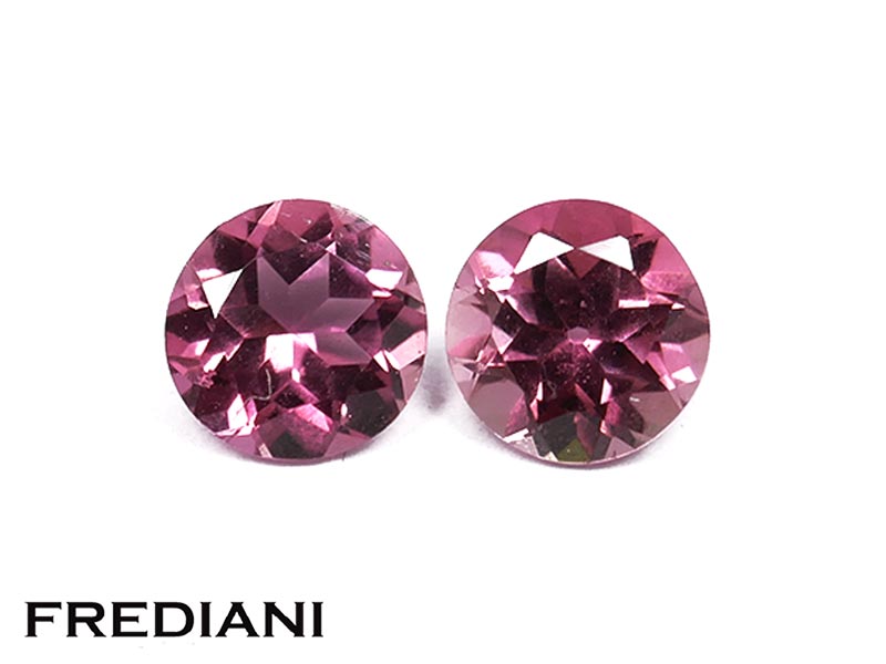 Paire de tourmalines roses rondes