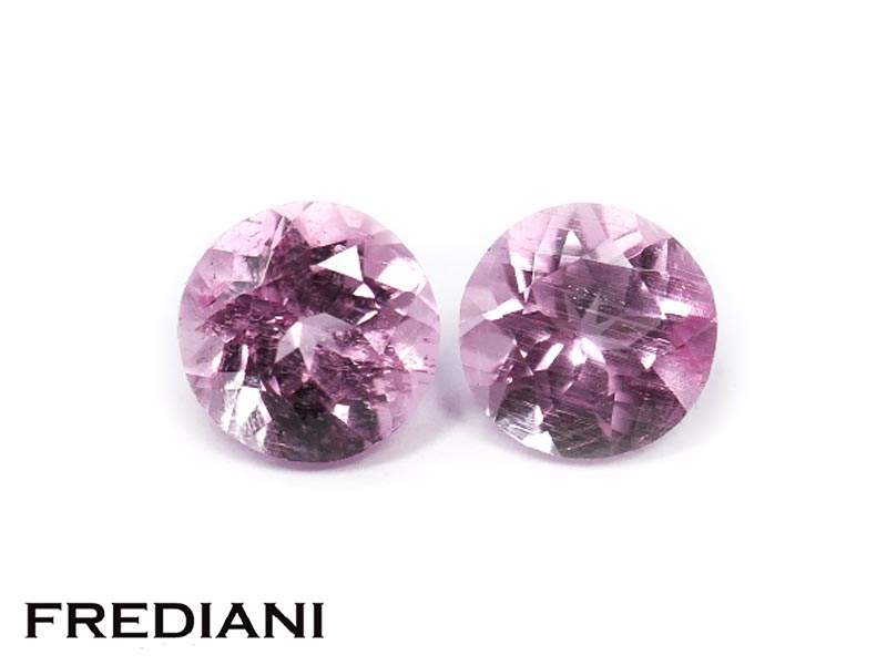 Paire de tourmalines roses rondes