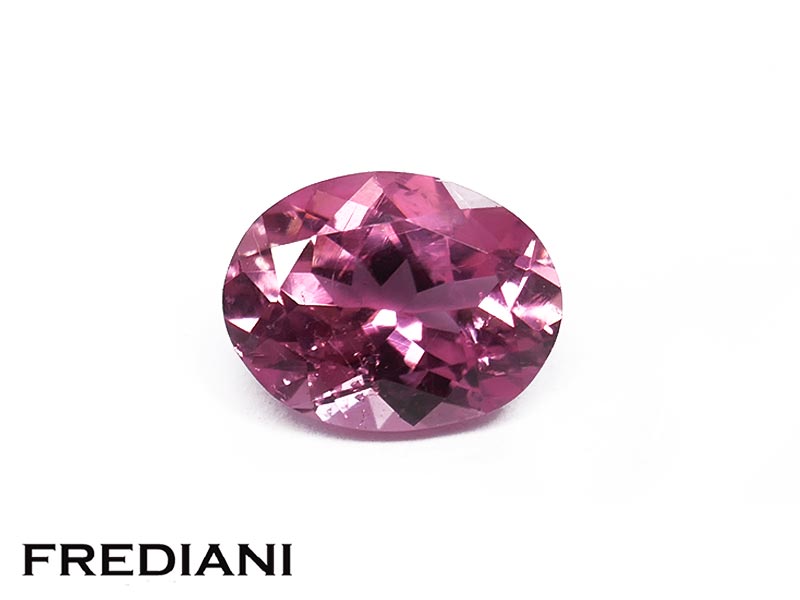 Tourmaline rose ovale
