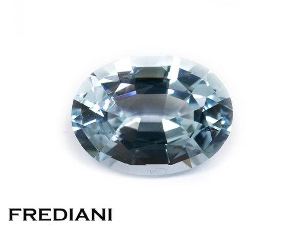 Aigue marine ovale 132x99 de 4.87 carats