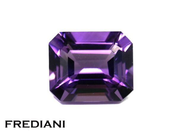 Améthyste rectangulaire 120x100 de 6.15 carats