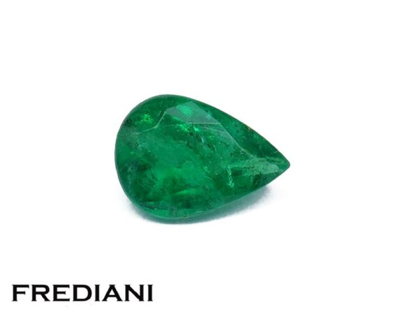 Emeraude poire 69x49 de 0.62 carat