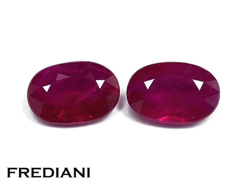 Paire de rubis ovales