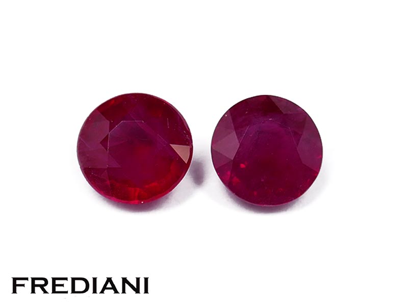 Paire de rubis ronds