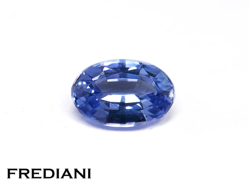 Saphir bleu ovale