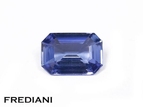 Saphir bleu rectangulaire 69x48 de 0.86 carat
