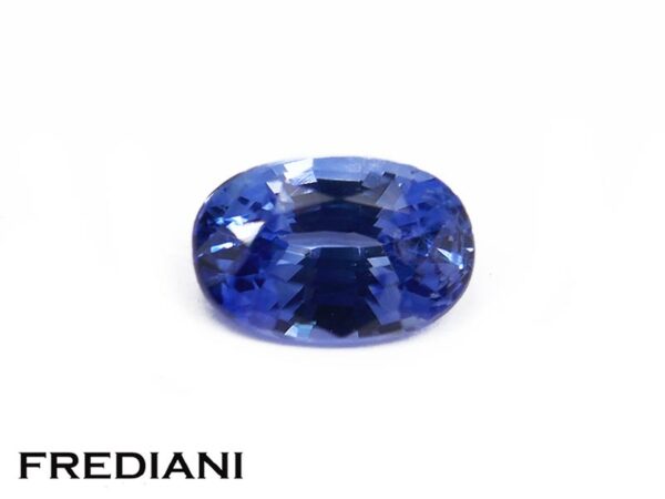 Saphir bleu ovale 60x40 de 0.55 carat