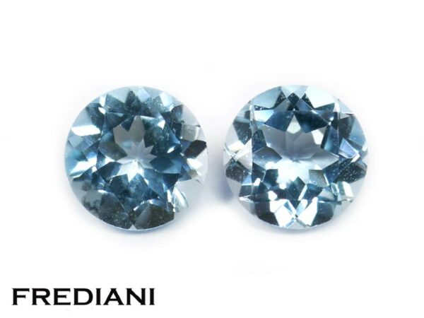 Appairage de topazes bleues traitées rondes 8 mm de 4.60 carats
