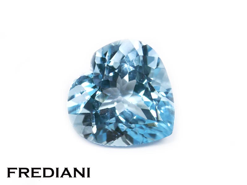 Topaze bleue traitée coeur