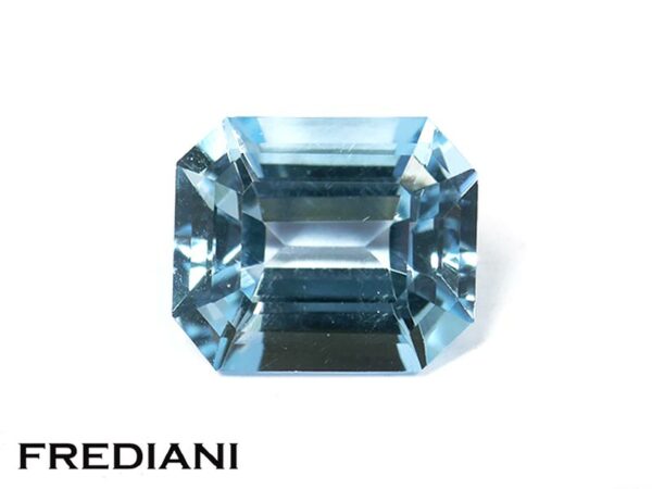 Topaze bleue traitée rectangulaire 120x100 de 6.60 carats
