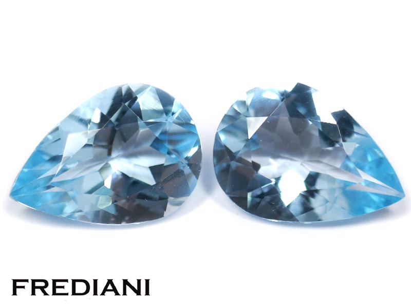 Paire de topazes bleues traitées poires