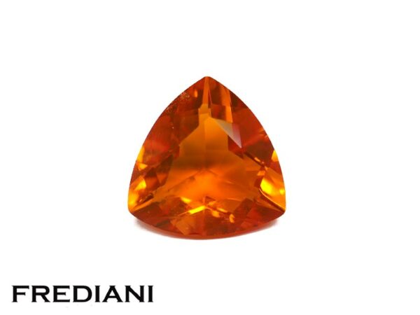 Opale de feu troïdia 89x89 de 1.51 carat